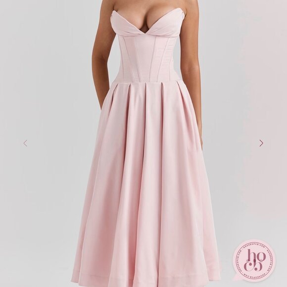 Lady Ballerina Strapless Dress - Picture 3 of 5